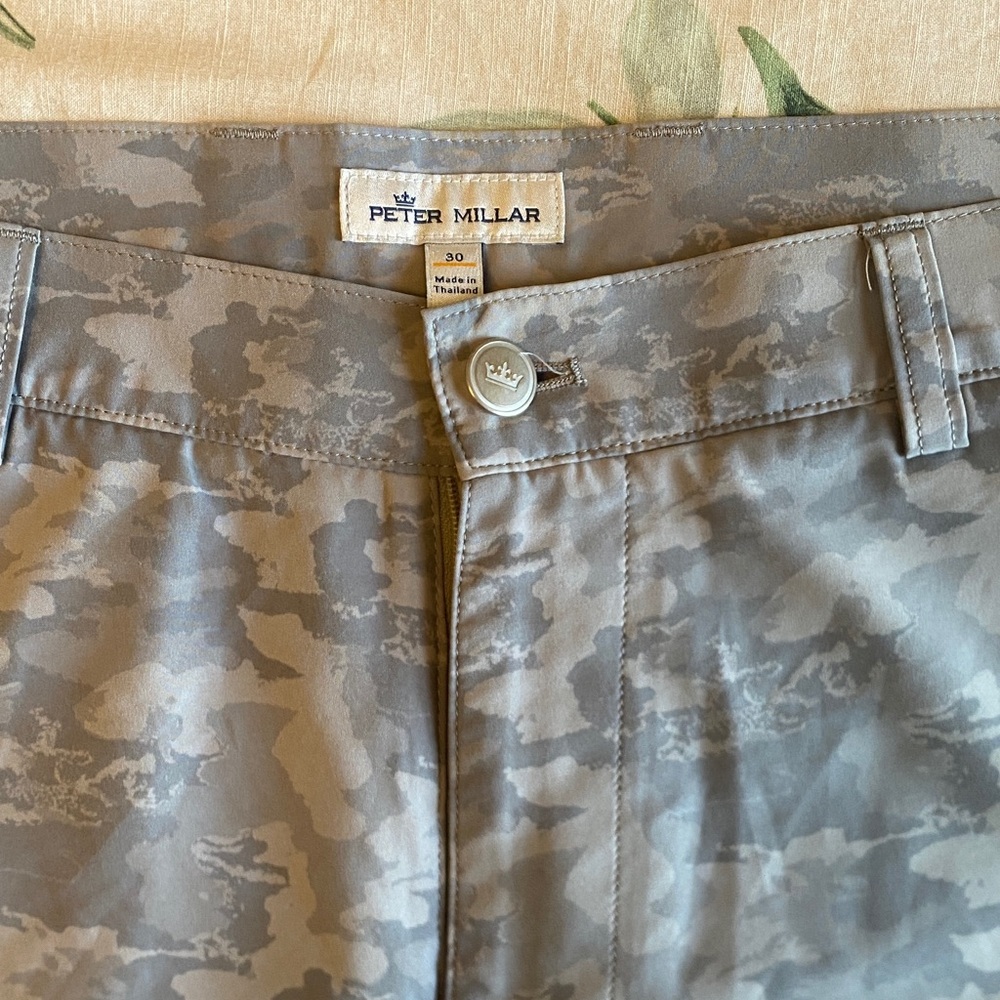 Peter Millar Gray and Tan Camouflage Shorts - Picture 2 of 7